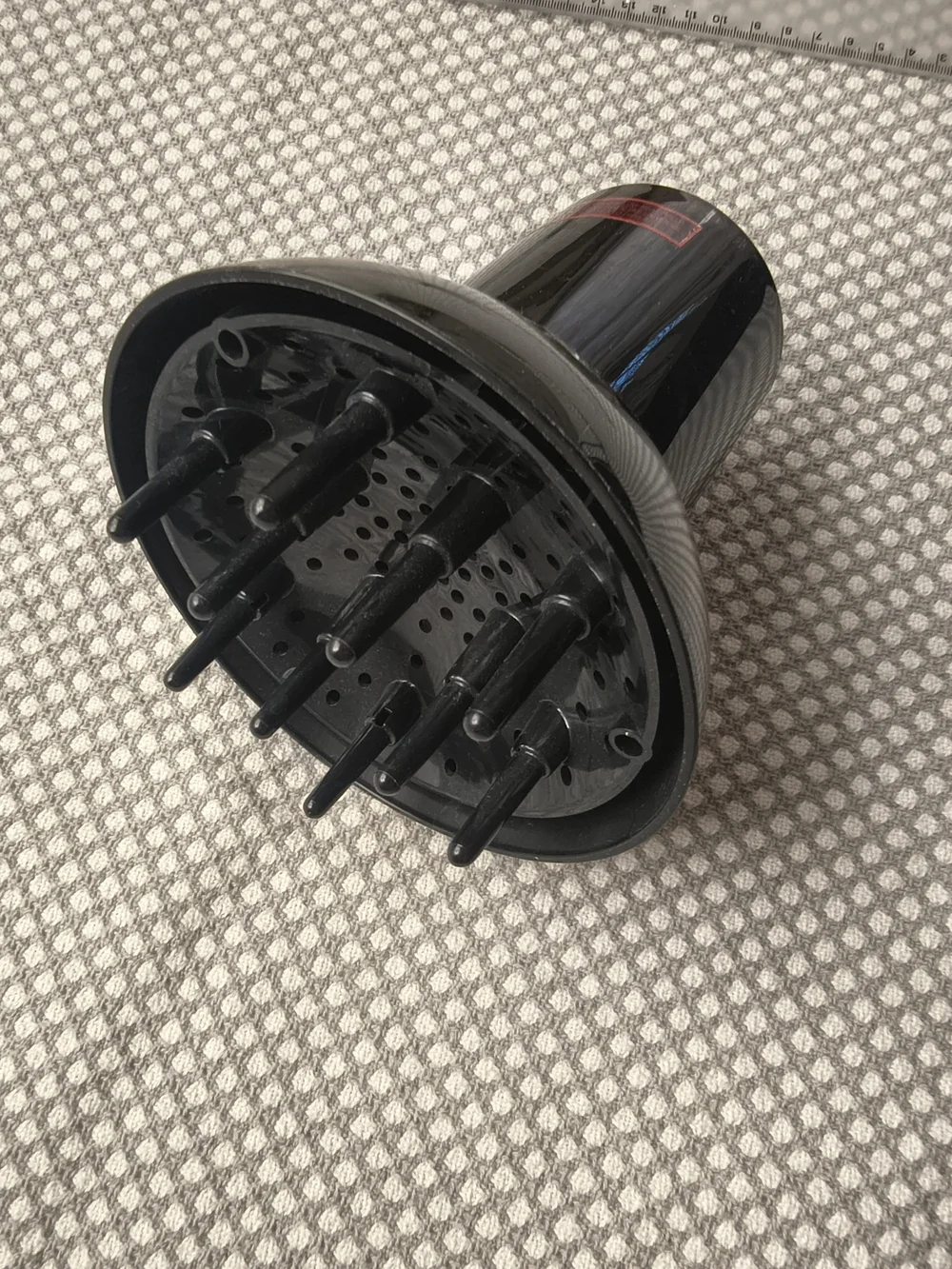 N/A black diffuser